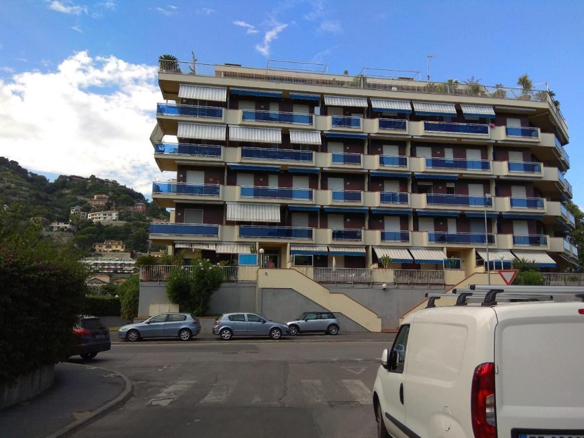 Appartamento Riviera Trilocale Wifi E Parcheggio Privato Ventimiglia Exterior photo